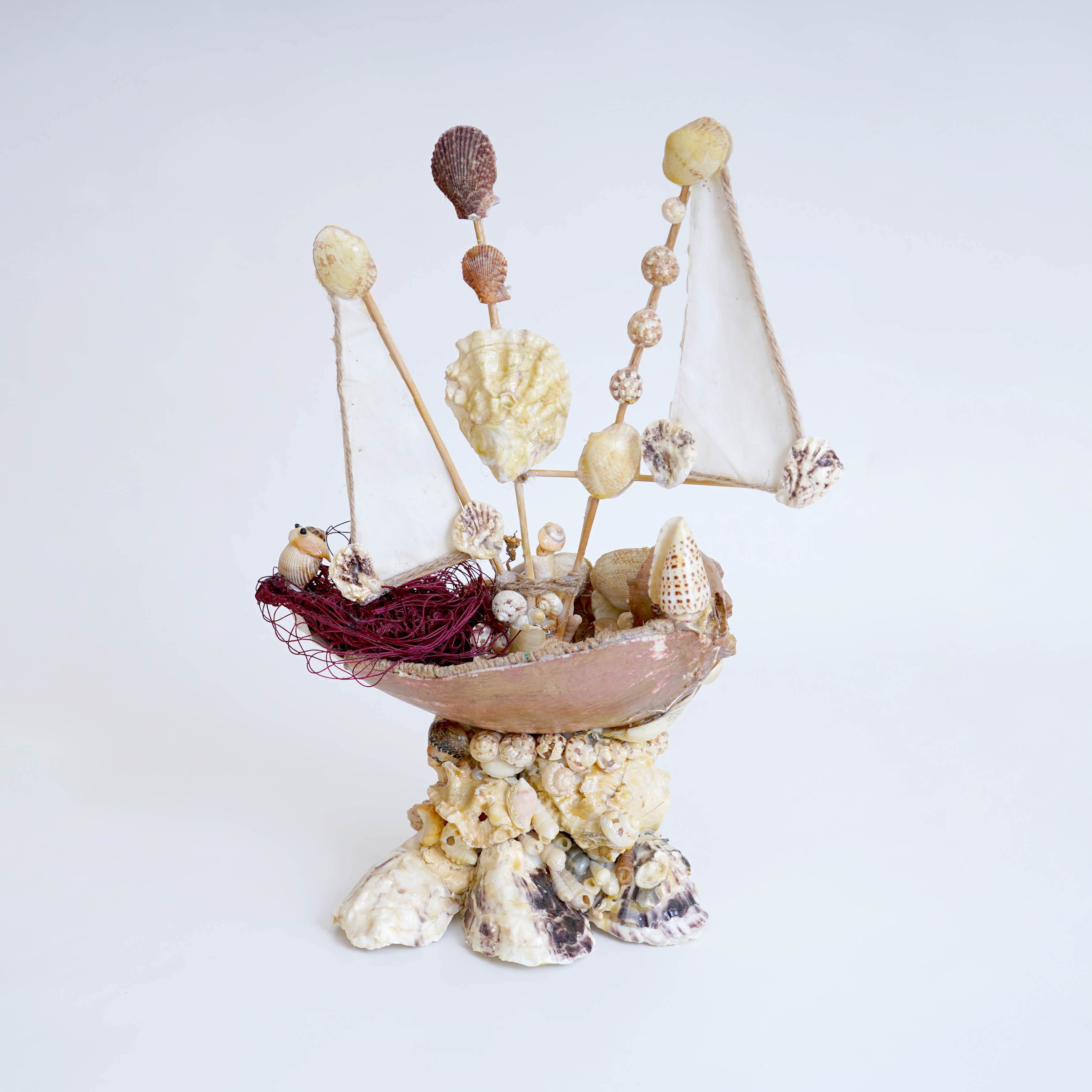 مبخرة مصنوعة من اصداف البحر