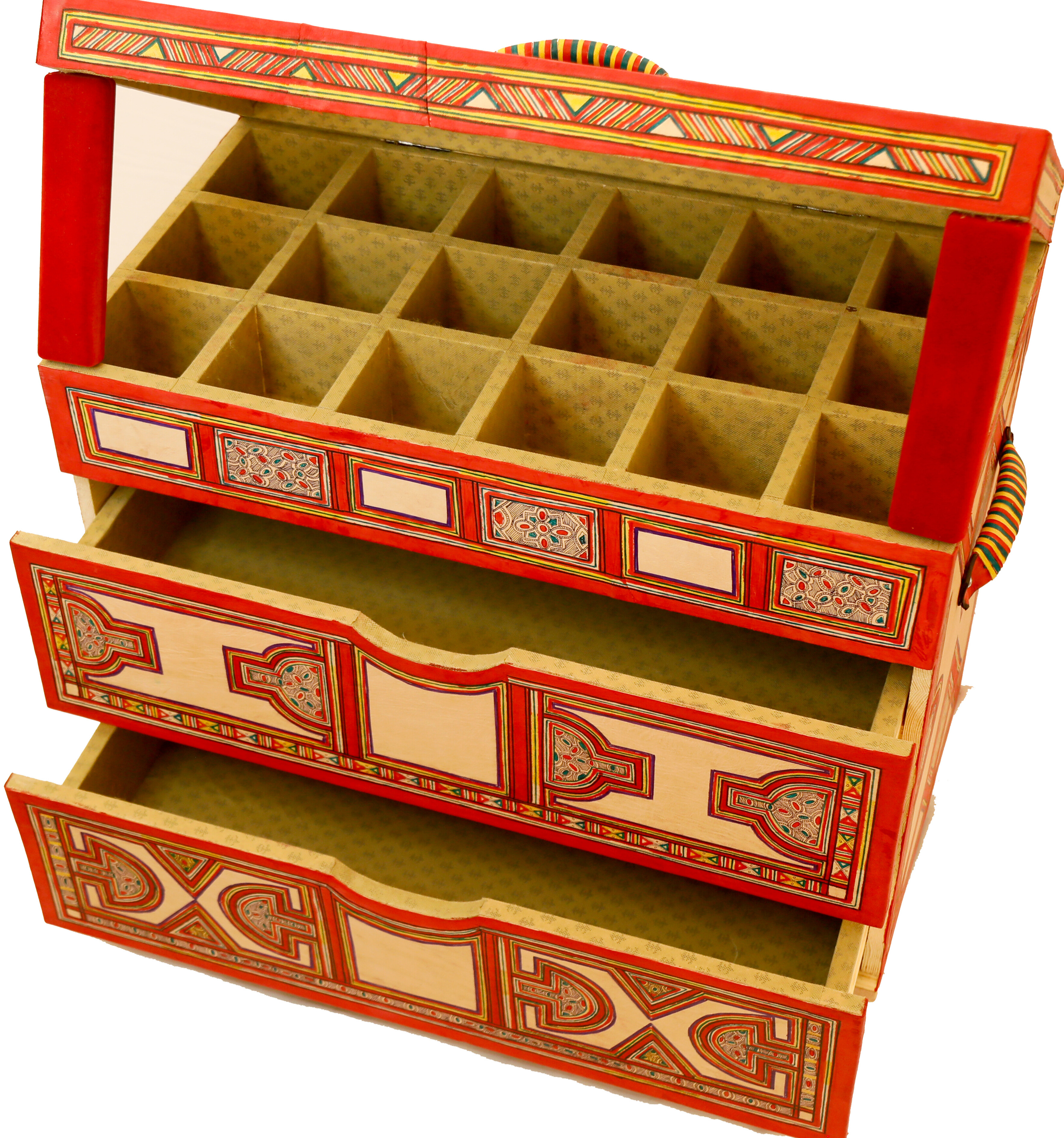 Commode décorée de cuir