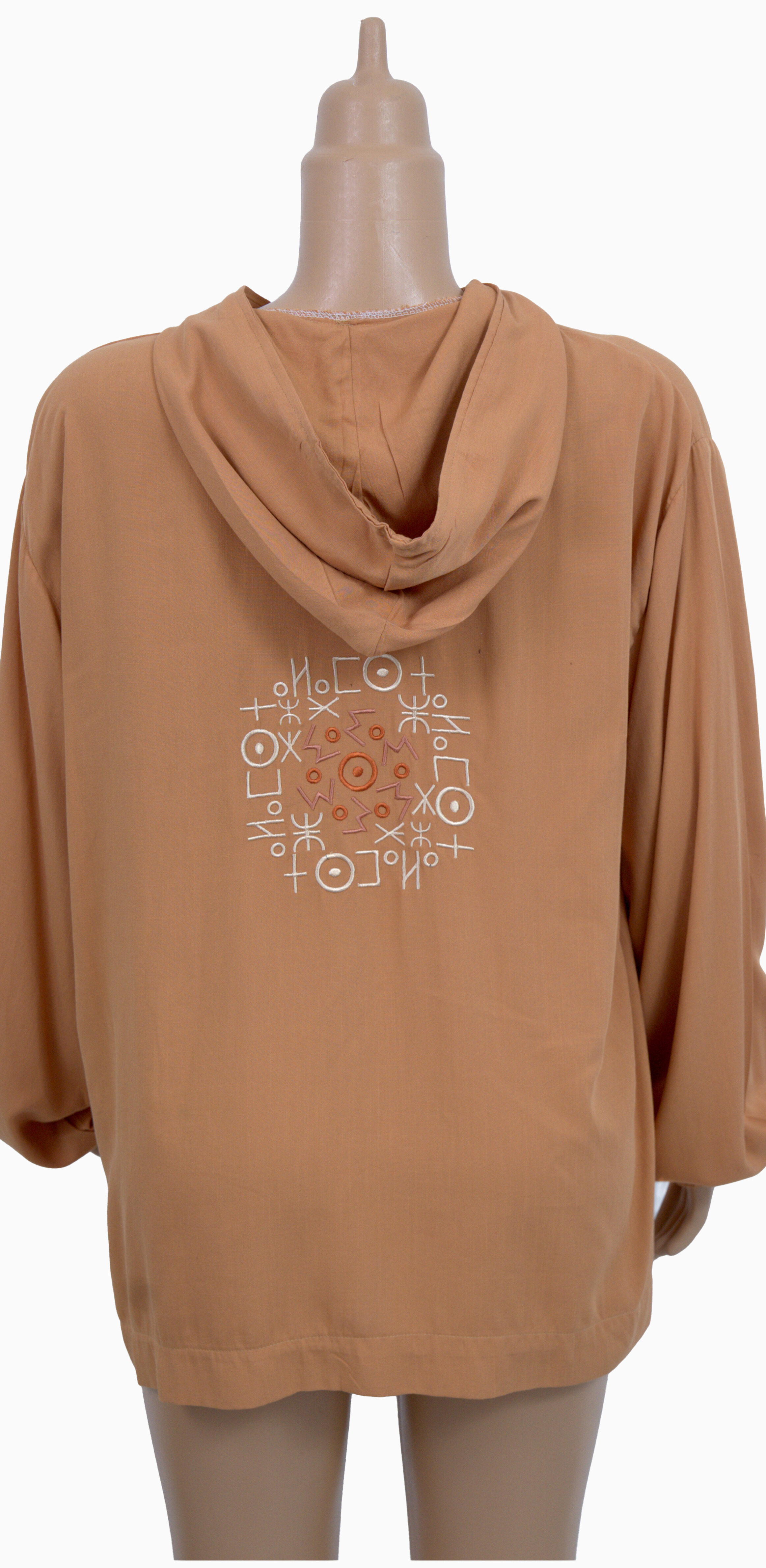 قميص بأشكال مختلفة