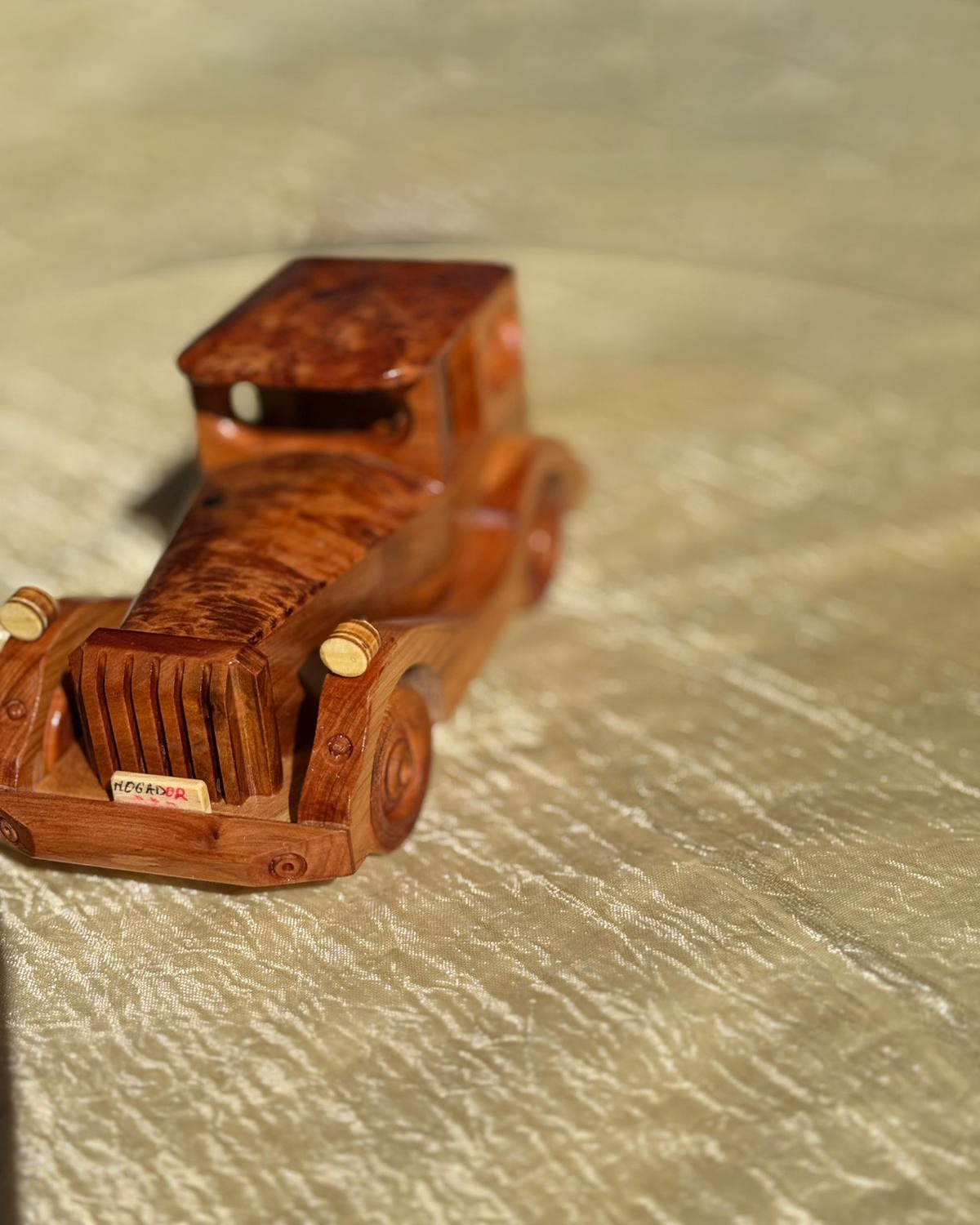 Voiture de Décoration en Bois