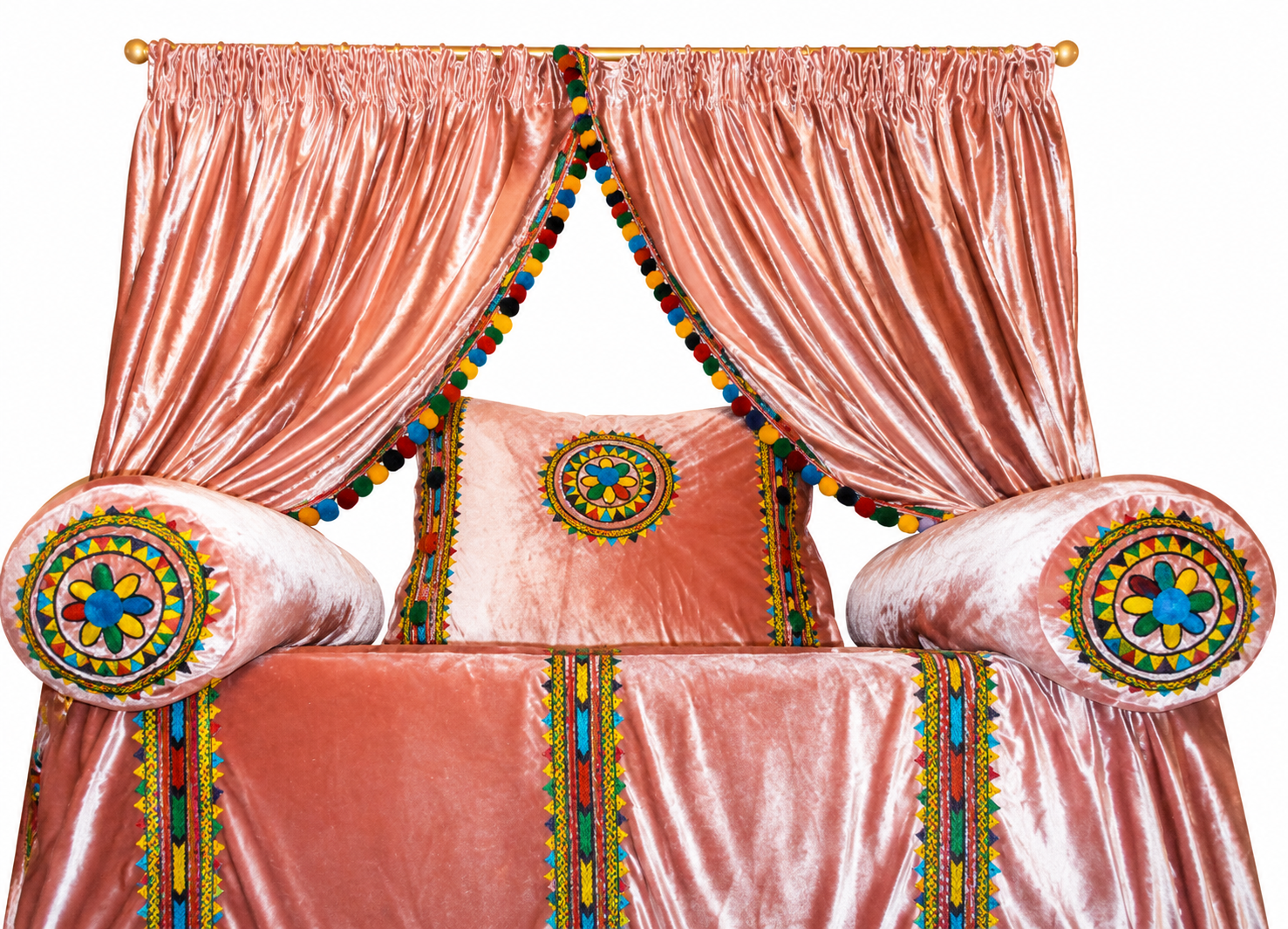Salon à la broderie Smlali (rideaux, tentures, nappes et coussins)