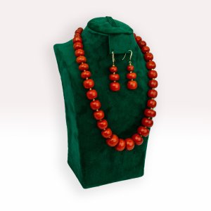 قلادة مع حلقات