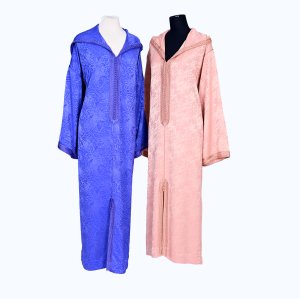 جلالب بلاقميص باليد