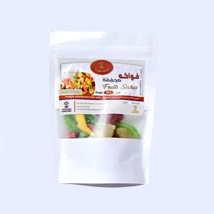 الفواكه المجففة في كيس ورقي