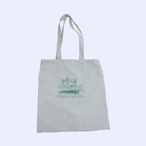 حقيبة توب مطرزة