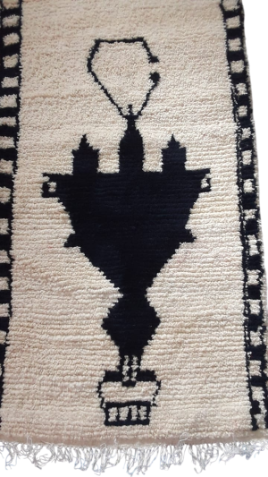 Tapis en Laine Brodé – 180 × 80 cm