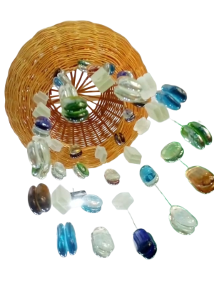 Lustre en Roseau et Verre Coloré