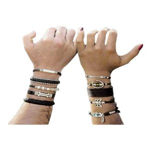 Bracelets en cuir de styles variés